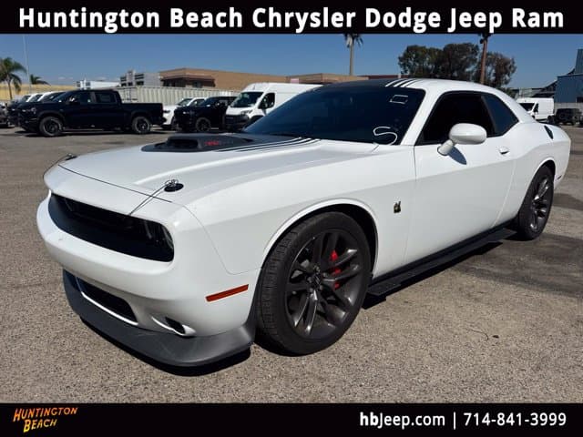 2022 Dodge Challenger R/T Scat Pack — photo 1 of 11