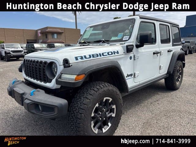 2024 Jeep Wrangler Base — photo 1 of 11