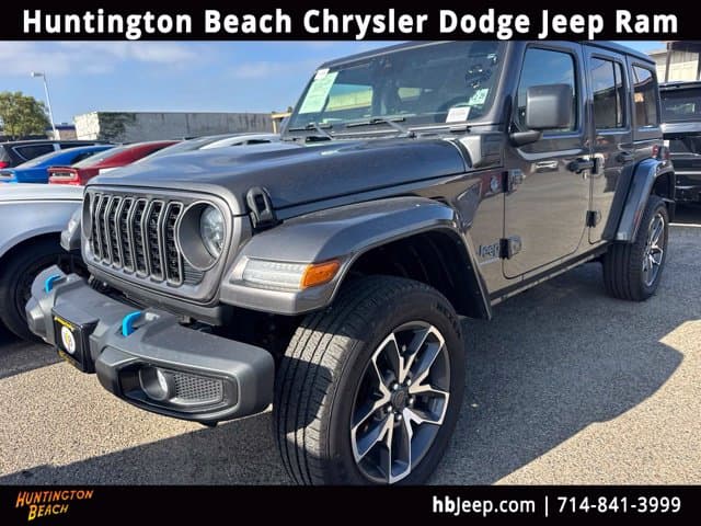 2024 Jeep Wrangler Base — photo 1 of 10