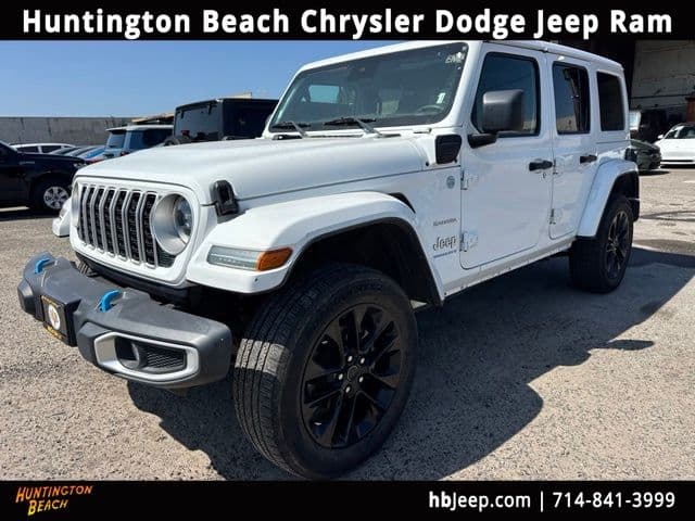 2024 Jeep Wrangler Sahara — photo 1 of 12