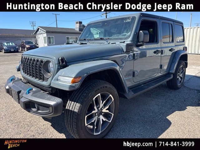 2024 Jeep Wrangler Base — photo 1 of 11