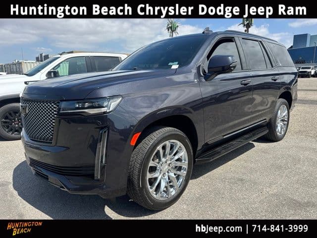 2022 Cadillac Escalade Premium Luxury — photo 1 of 11