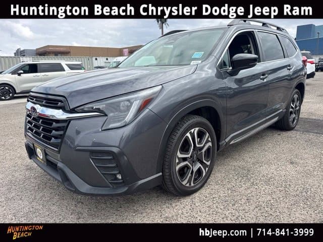 2024 Subaru Ascent Limited — photo 1 of 12