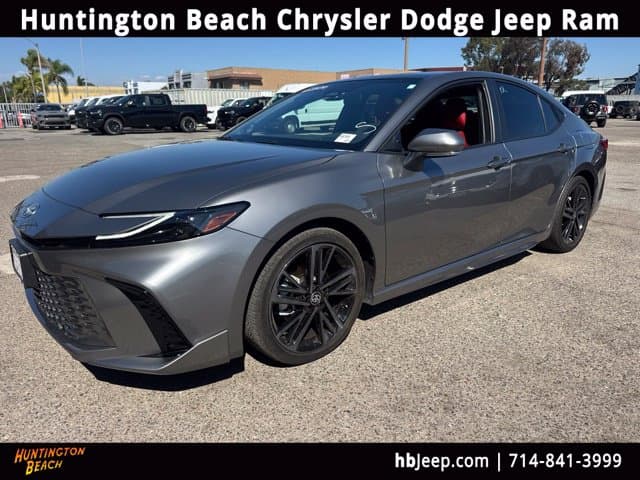2025 Toyota Camry XSE — photo 1 of 11