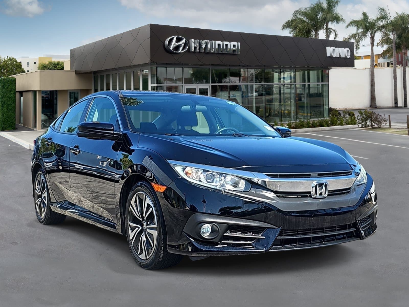 2017 Honda Civic Sedan EX-T — photo 1 of 38