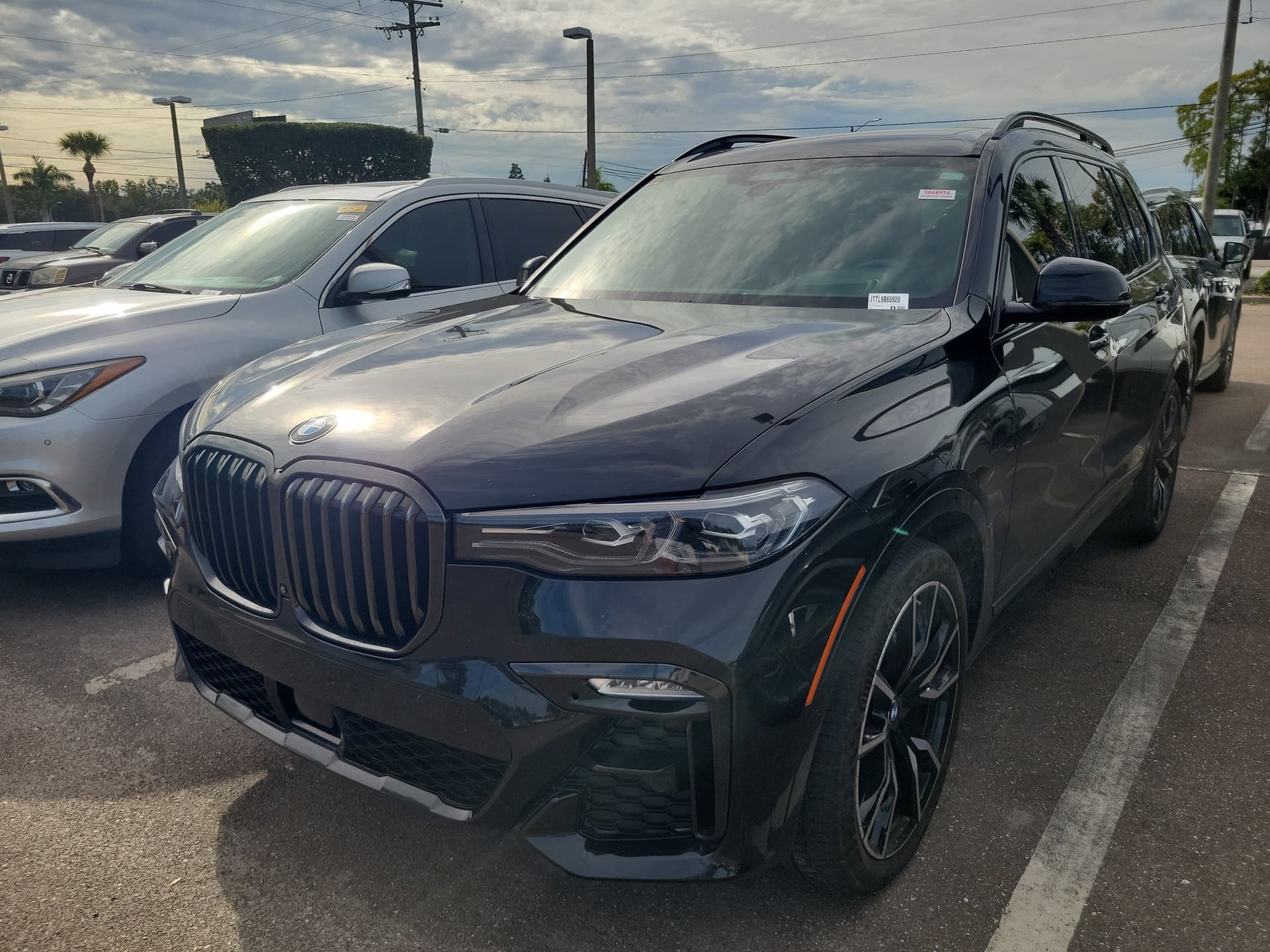 2020 BMW X7 xDrive40i — photo 1 of 5