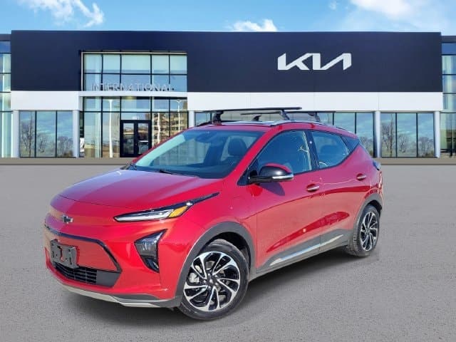 2022 Chevrolet Bolt EUV Premier — photo 1 of 32