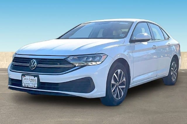 2023 Volkswagen Jetta Base — photo 1 of 27