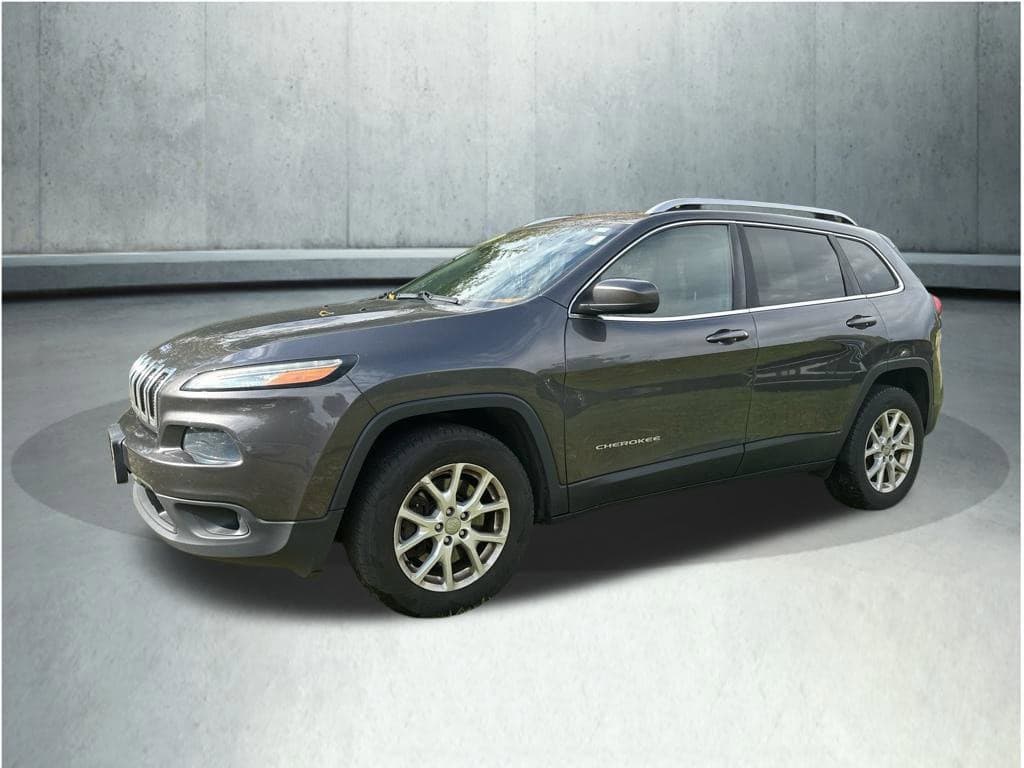 2016 Jeep Cherokee Latitude — photo 1 of 10