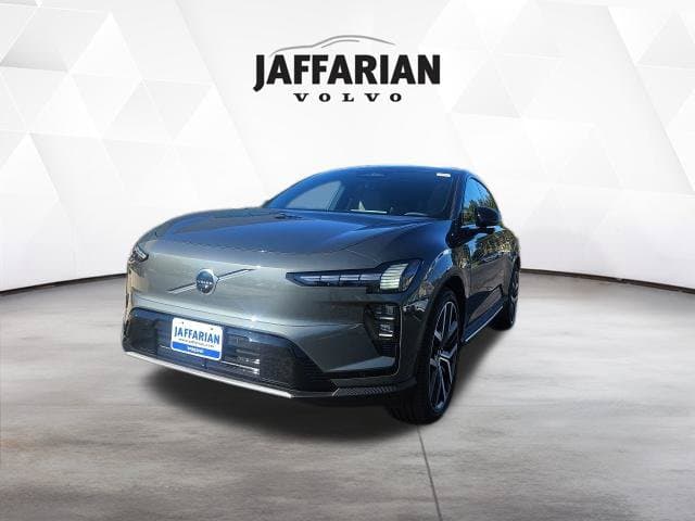 2027 Volvo EX60 Ultra — photo 1 of 10