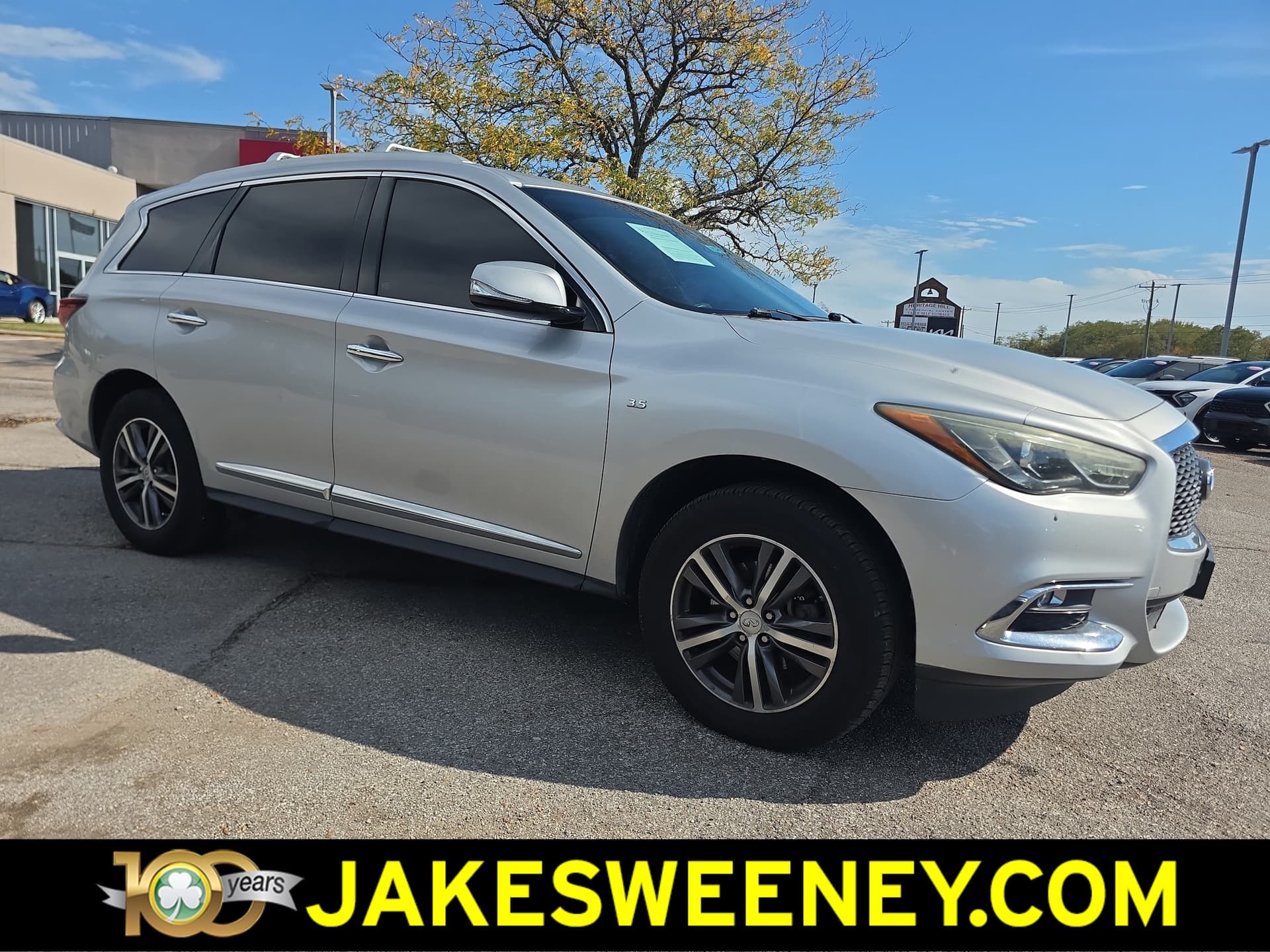 2017 INFINITI QX60 Base — photo 1 of 15