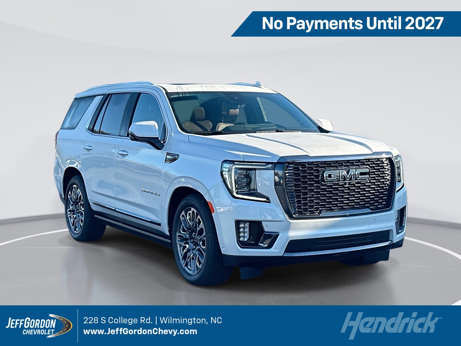 2023 GMC Yukon Denali Ultimate — photo 1 of 11