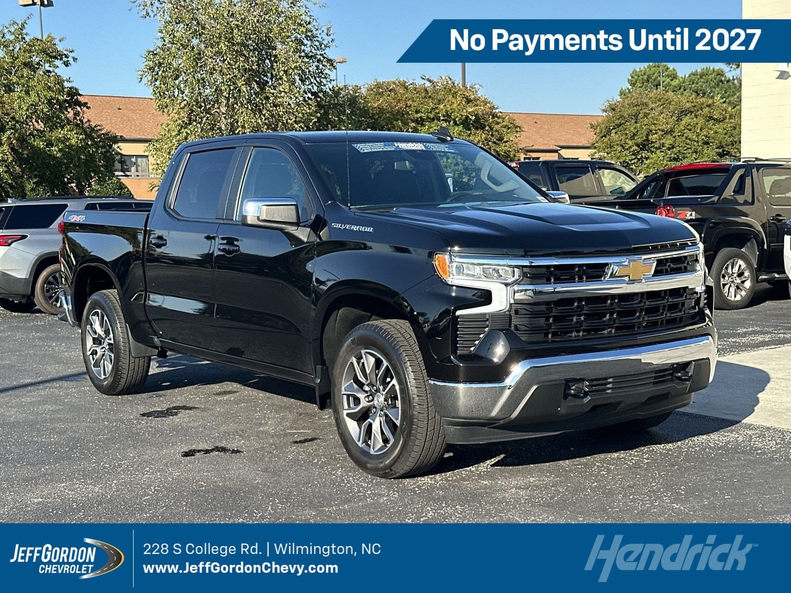 2024 Chevrolet Silverado 1500 Base — photo 1 of 35