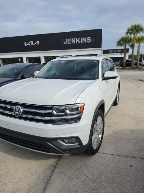 2018 Volkswagen Atlas 3.6L V6 SEL Premium — photo 1 of 3