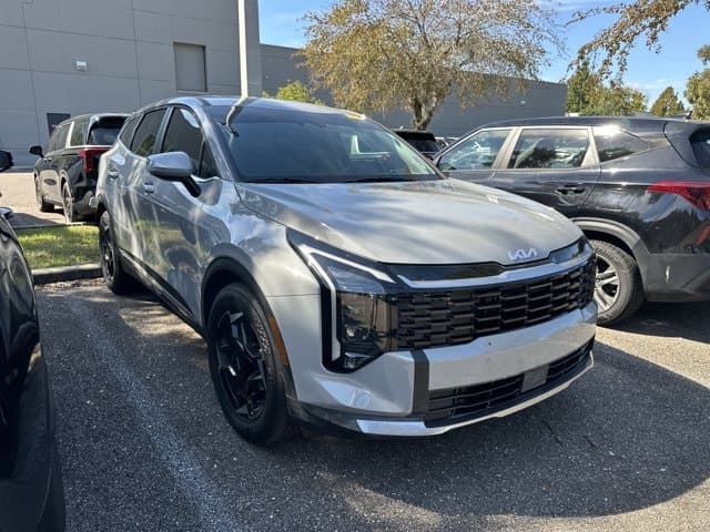 2026 Kia Sportage EX — photo 1 of 10