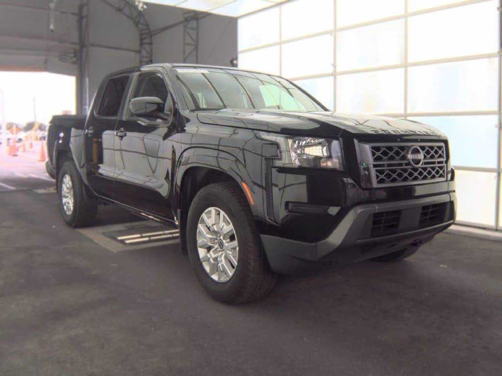 2022 Nissan Frontier Base — photo 1 of 8