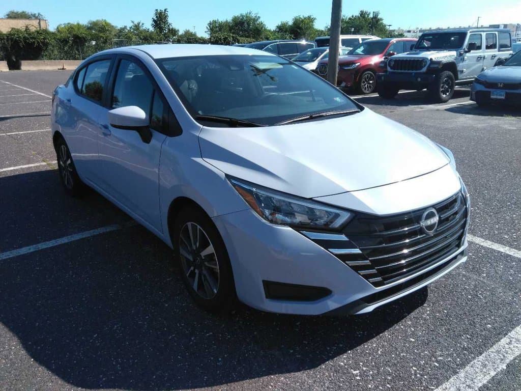 2025 Nissan Versa Base — photo 1 of 4