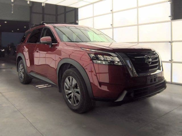 2024 Nissan Pathfinder SV — photo 1 of 8