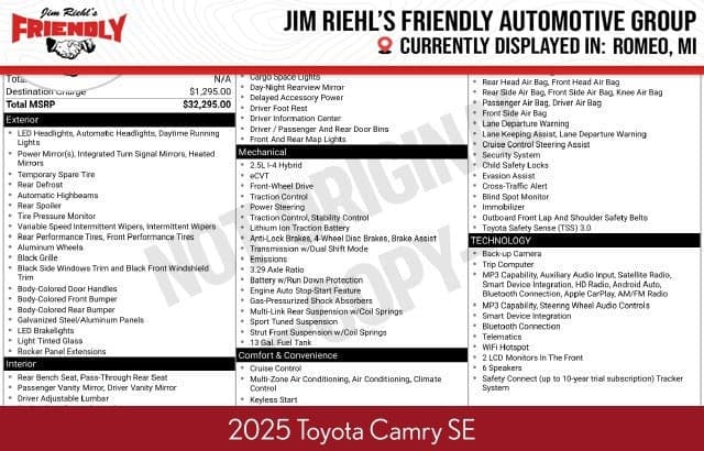 2025 Toyota Camry SE — photo 1 of 8
