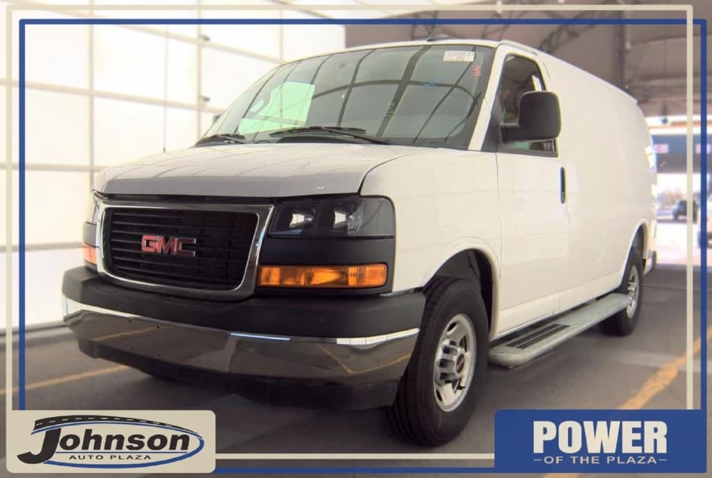 2025 GMC Savana Cargo Van Base — photo 1 of 7