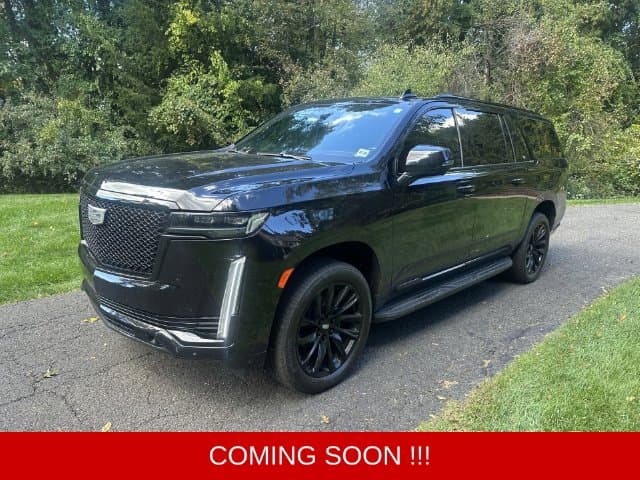 2021 Cadillac Escalade ESV Sport — photo 1 of 2