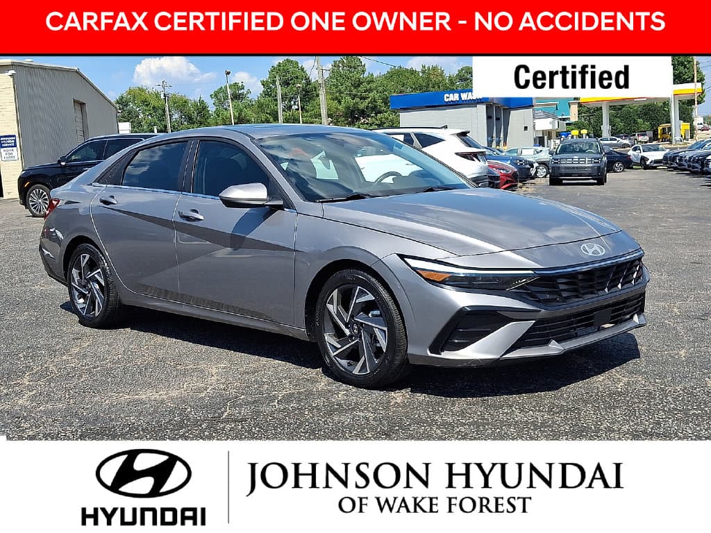 2024 Hyundai Elantra SEL — photo 1 of 24