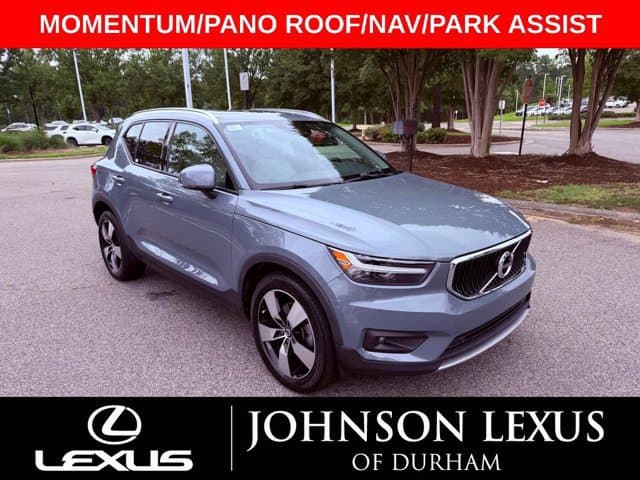 2021 Volvo XC40 Base — photo 1 of 25