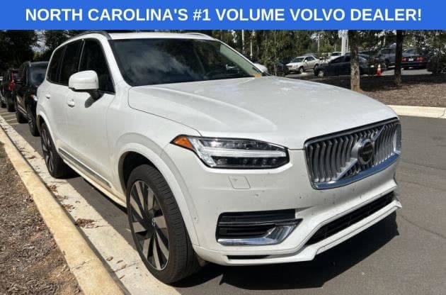 2023 Volvo XC90 Recharge Plug-In Hybrid Base — photo 1 of 11