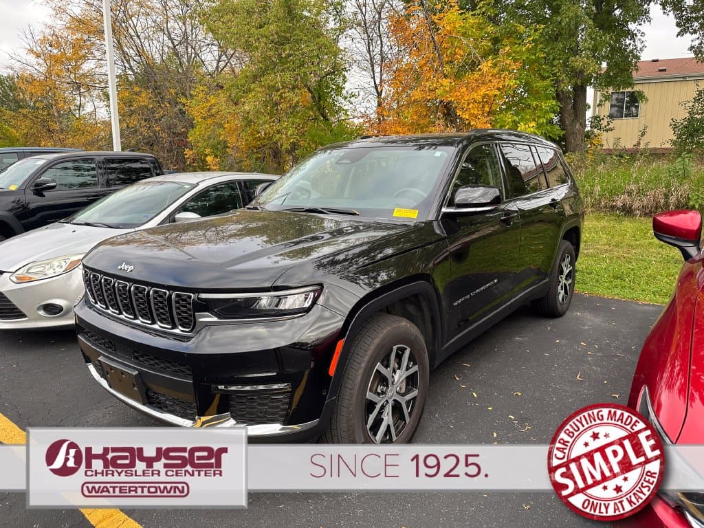 2023 Jeep Grand Cherokee L Limited — photo 1 of 6