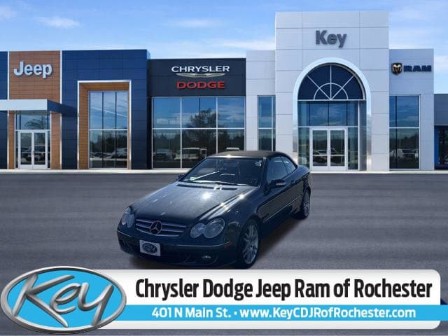 2009 Mercedes-Benz CLK-Class Base — photo 1 of 22