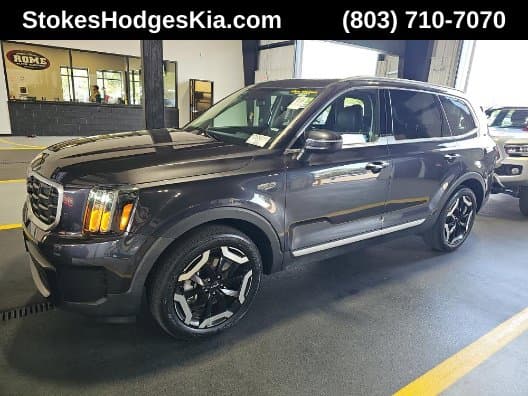 2025 Kia Telluride S — photo 1 of 6