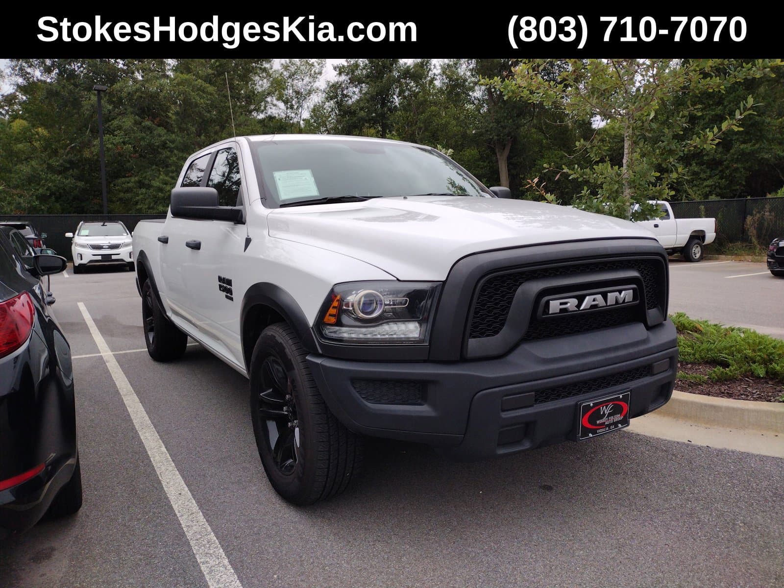 2024 RAM 1500 Classic SLT — photo 1 of 6