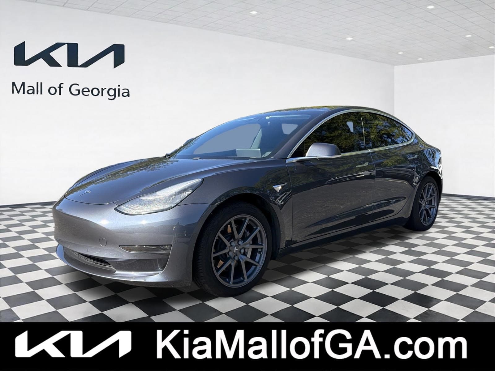 2020 Tesla Model 3 Long Range — photo 1 of 10