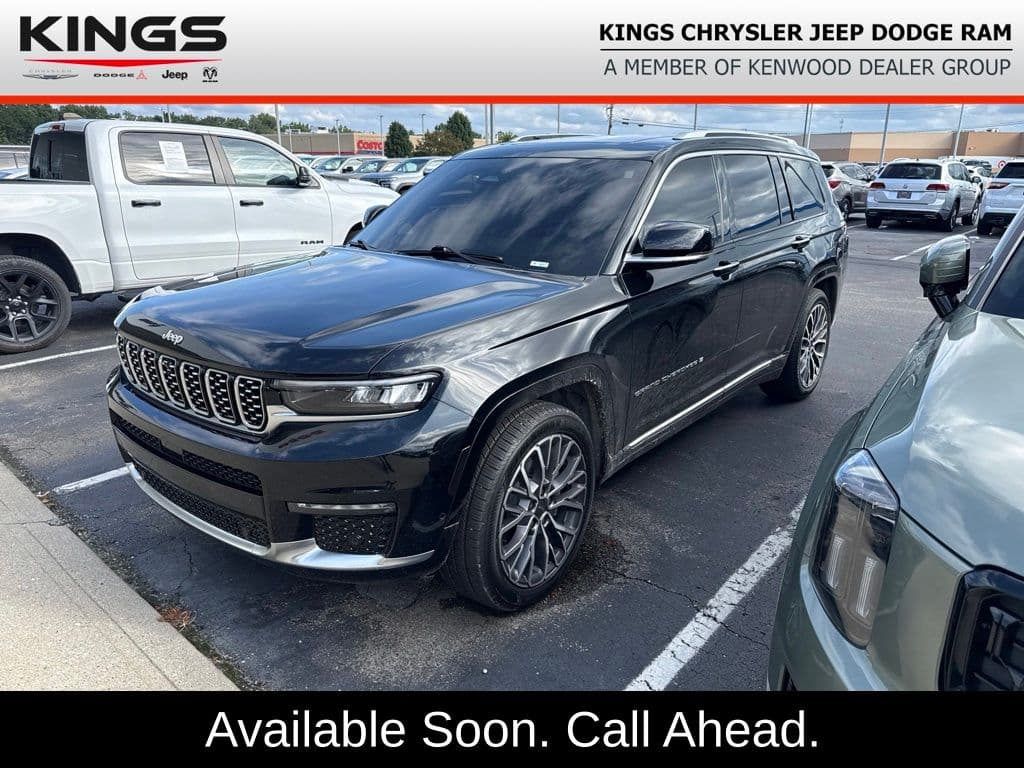 2023 Jeep Grand Cherokee Summit — photo 1 of 10