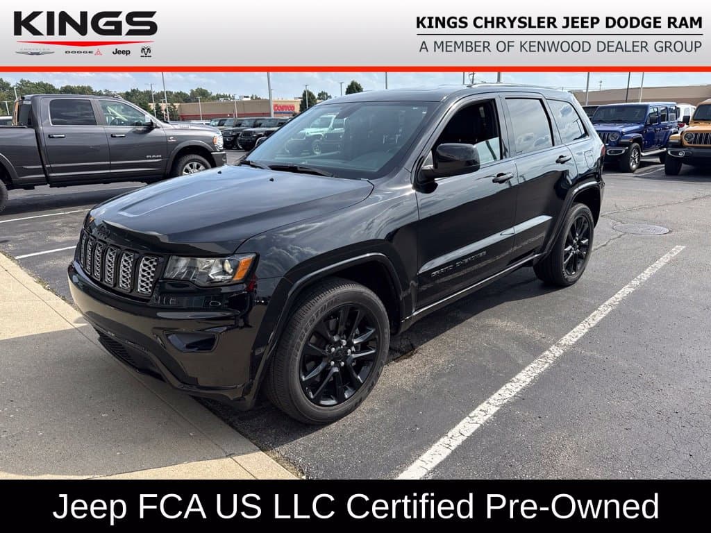 2021 Jeep Grand Cherokee L Laredo — photo 1 of 12