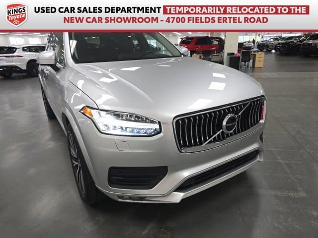 2021 Volvo XC90 Momentum — photo 1 of 22