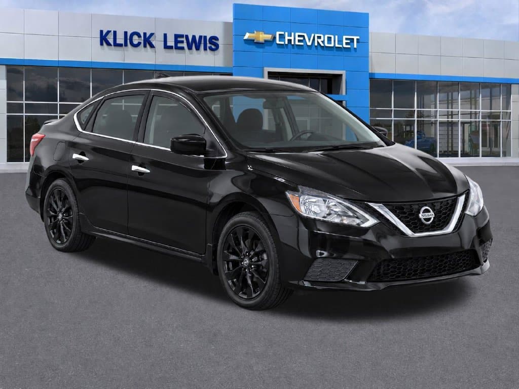 2018 Nissan Sentra S — photo 1 of 12