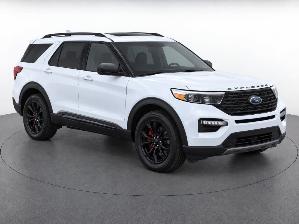 2020 Ford Explorer XLT — photo 1 of 12