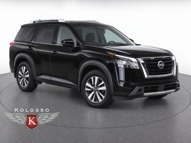 2024 Nissan Pathfinder SL — photo 1 of 15
