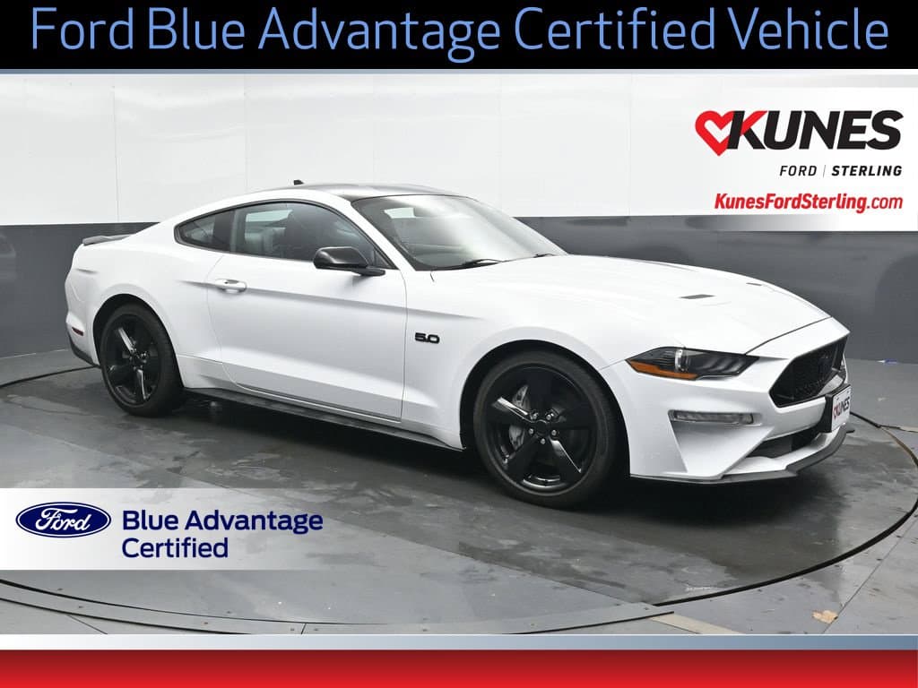 2022 Ford Mustang Base — photo 1 of 46