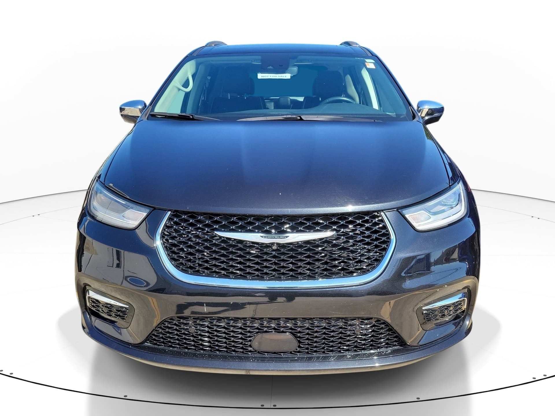 2021 Chrysler Pacifica Limited — photo 1 of 9