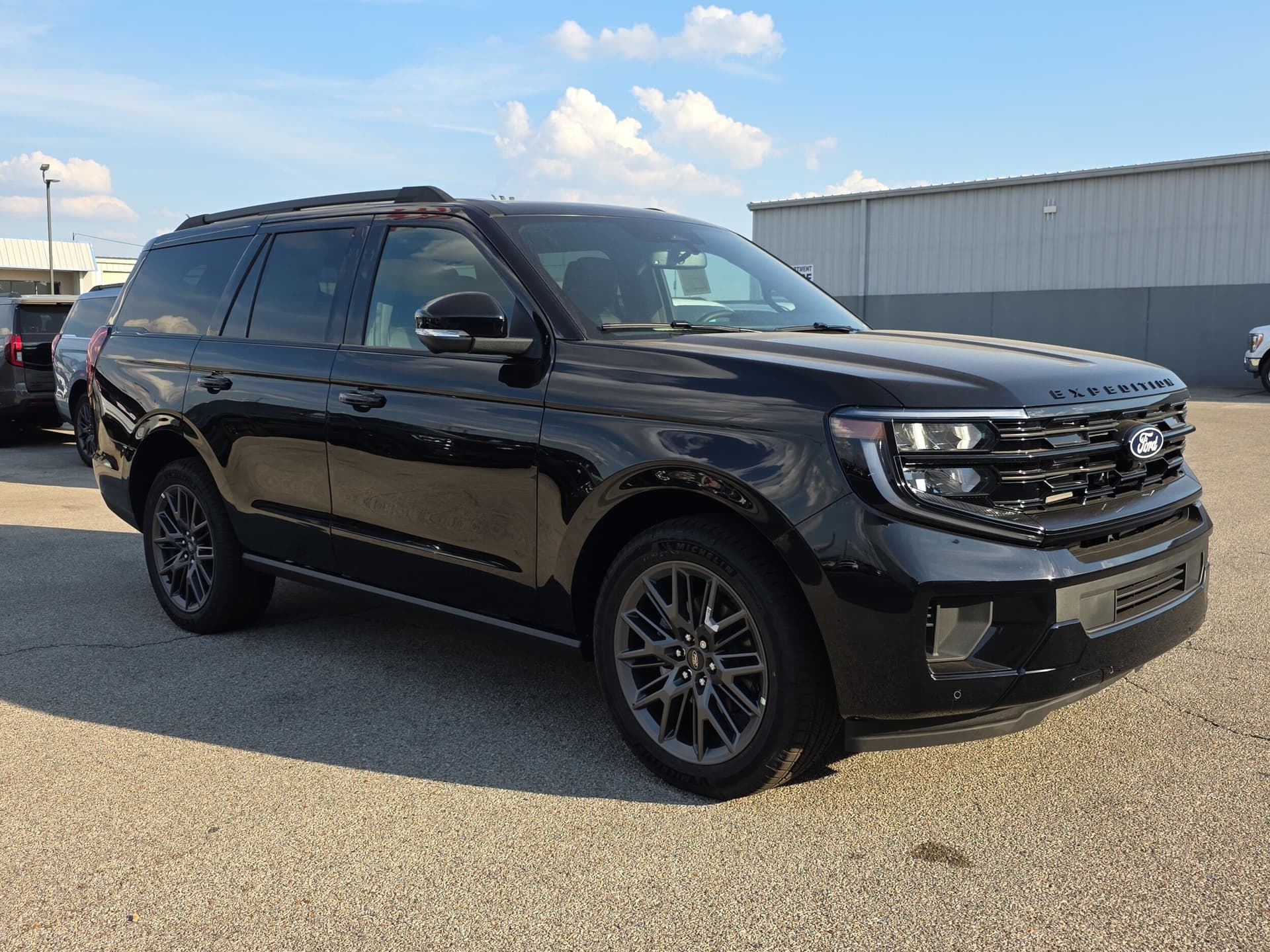 2027 Ford Expedition Platinum — photo 1 of 21