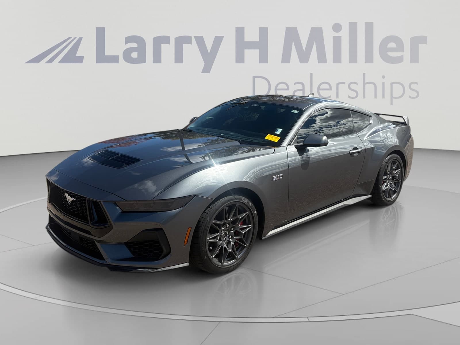 2025 Ford Mustang GT Premium — photo 1 of 34