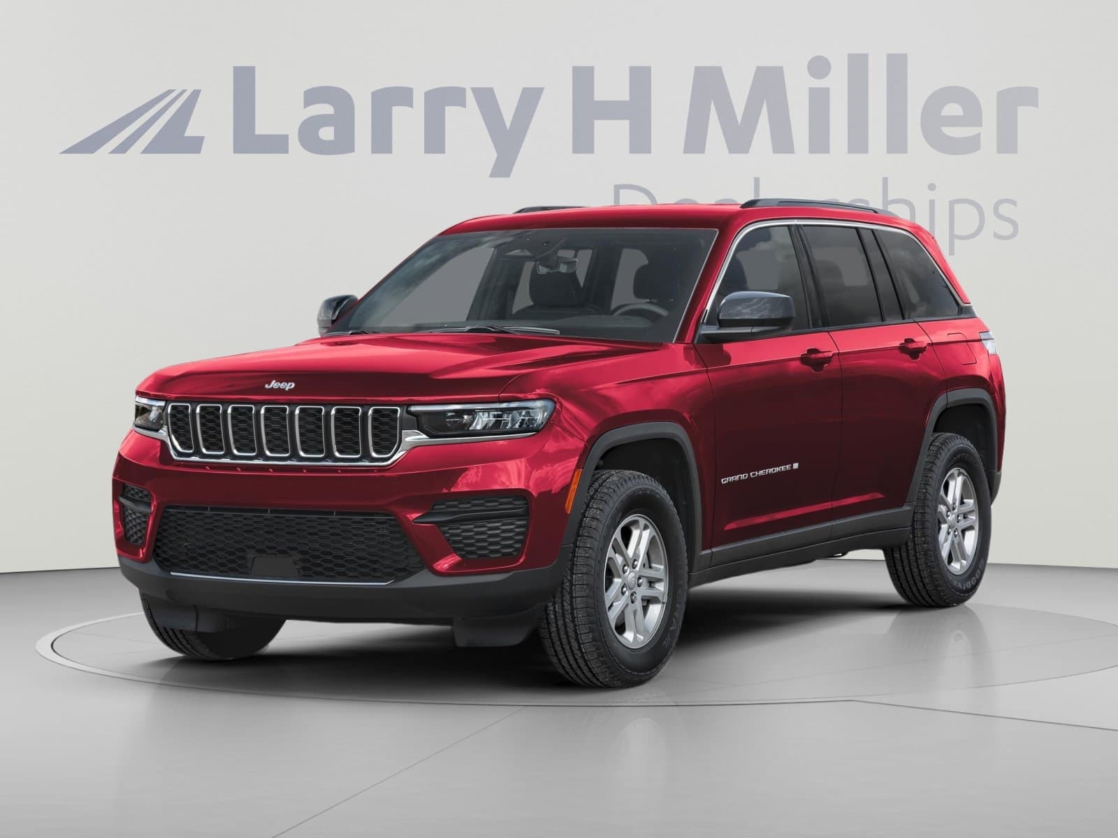 2025 Jeep Grand Cherokee Laredo — photo 1 of 10