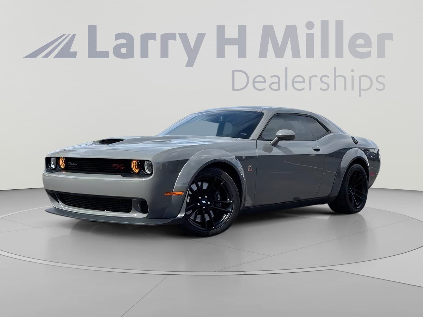 2023 Dodge Challenger R/T Scat Pack — photo 1 of 33
