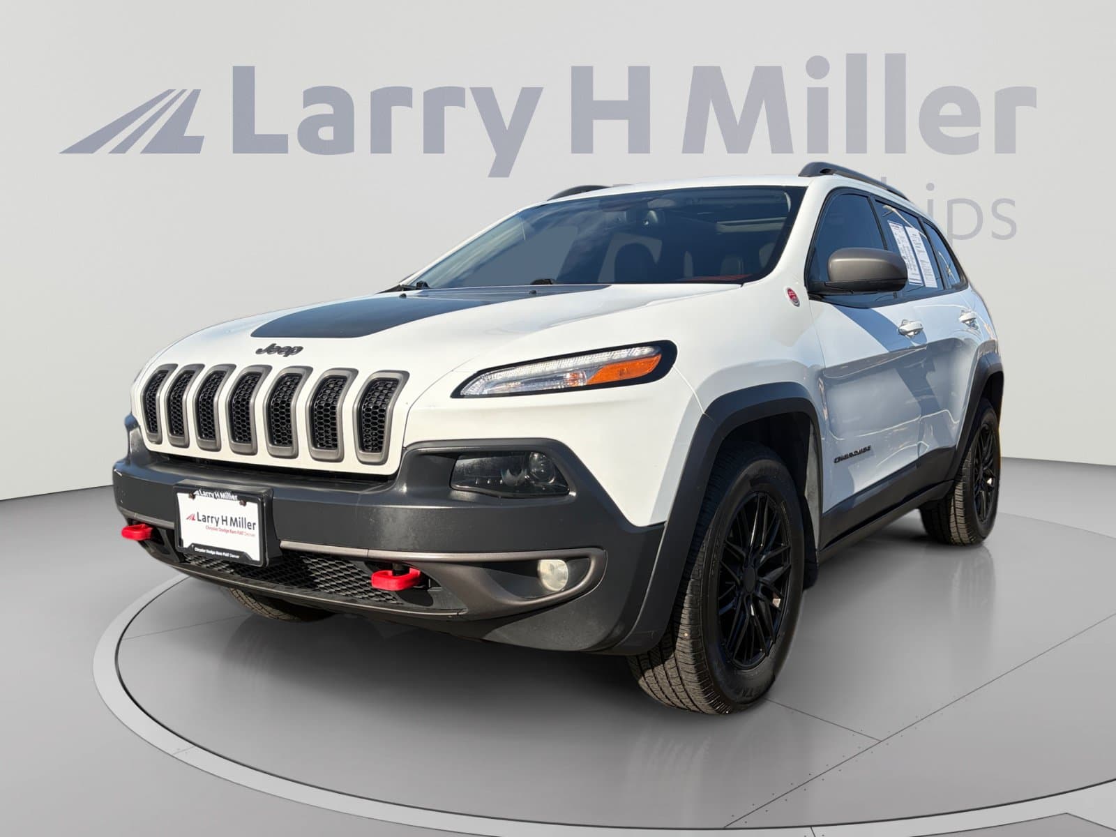 2017 Jeep Cherokee Trailhawk — photo 1 of 34