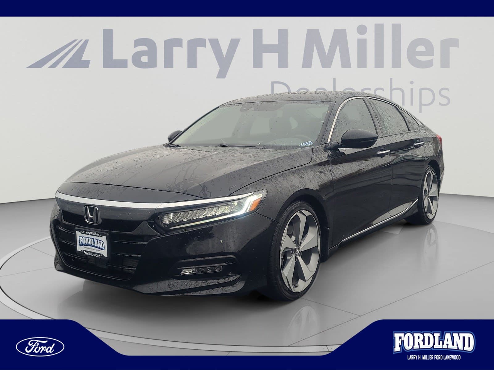 2019 Honda Accord Sedan Touring 2.0T — photo 1 of 21