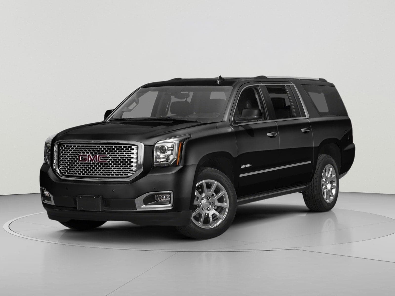 2017 GMC Yukon XL Denali — photo 1 of 11