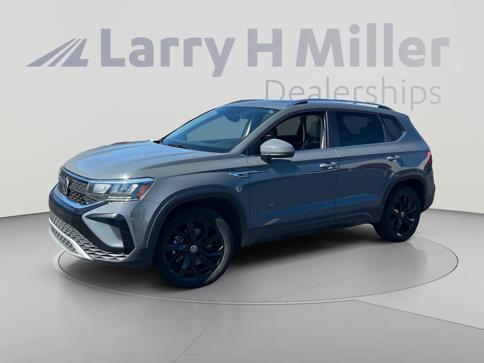 2022 Volkswagen Taos SE — photo 1 of 31