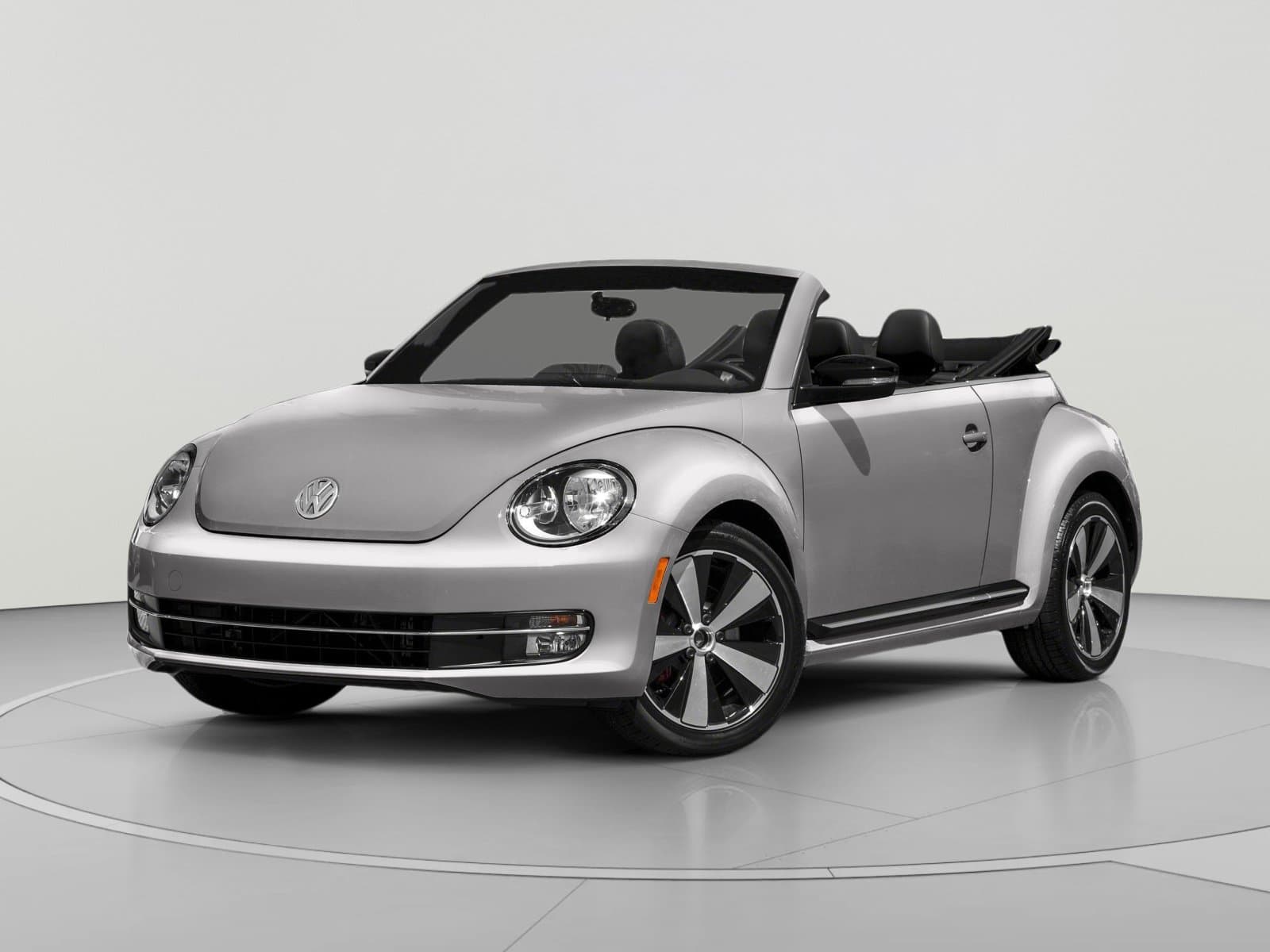 2015 Volkswagen Beetle Convertible 1.8T — photo 1 of 13